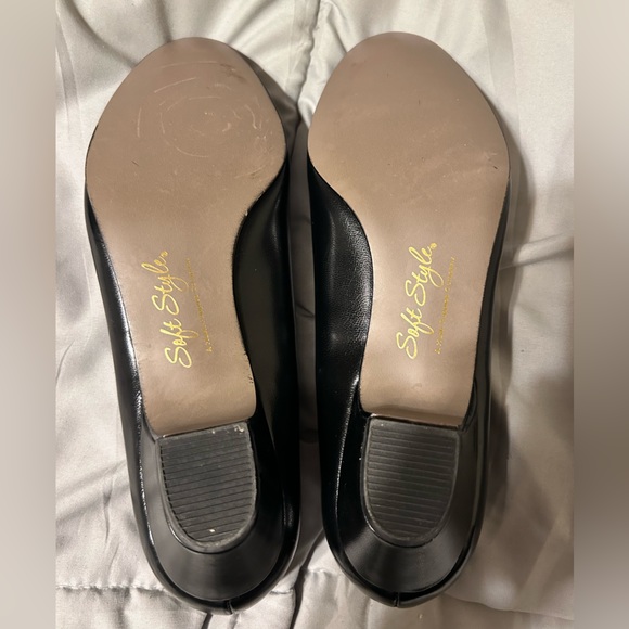 Soft Style Hush Puppies Black Flats Size 8.5 - Picture 3 of 4